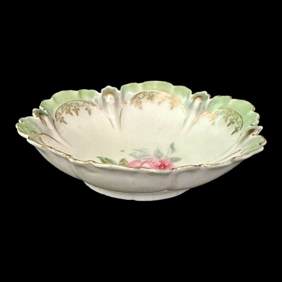 R S PRUSSIA ANTIQUE PORCELAIN ROSES JEWELRY CANDY DISH GOLD GREEN HAND PAINTED - Picture 6 of 15